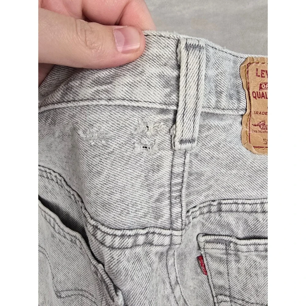 Levis bottoms legs